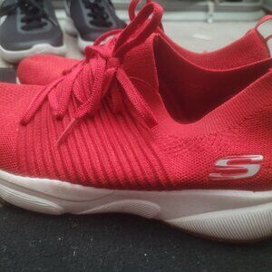 Red Sketchers